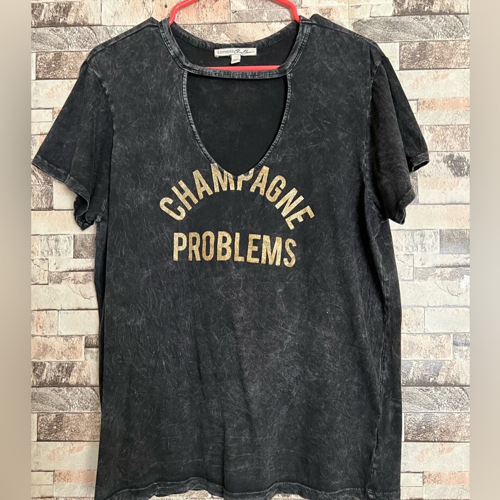 EXPRESS tee